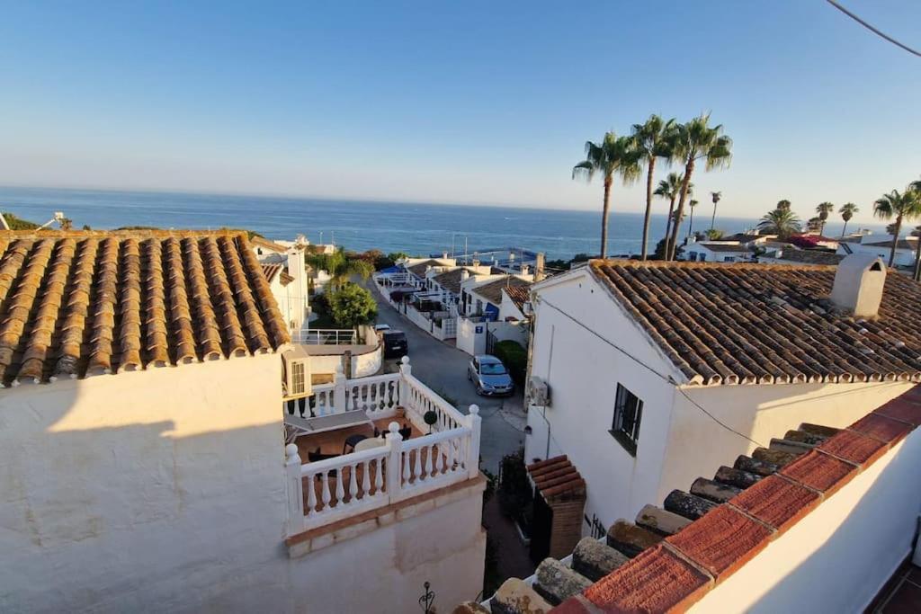 Ardhraubu Villa, Terra Cotta & Very Close To Sea Chalet *